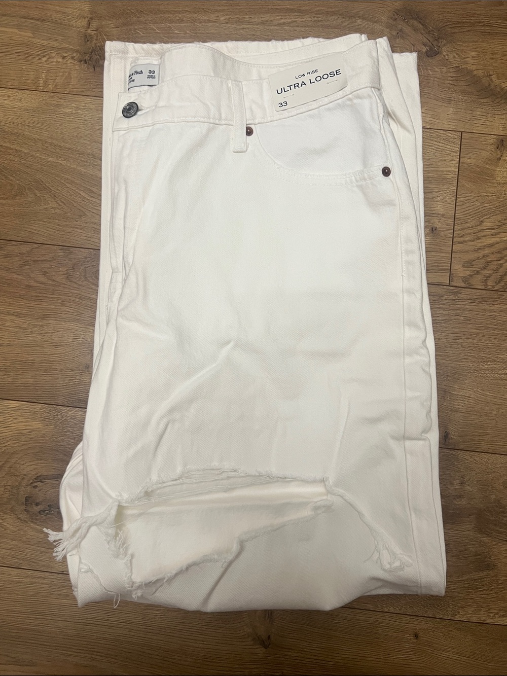Abercrombie & Fitch White Ultra Loose Relaxed Jeans